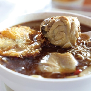 連續四年的暖心約定！雙橡園開發以「頂級麻油雞湯」專屬款待住戶